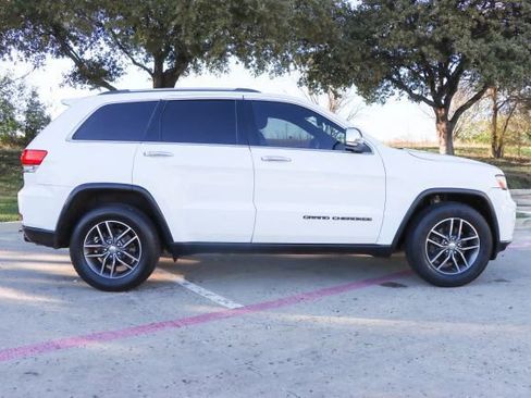 Used 2017 Jeep Grand Cherokee Limited image 8