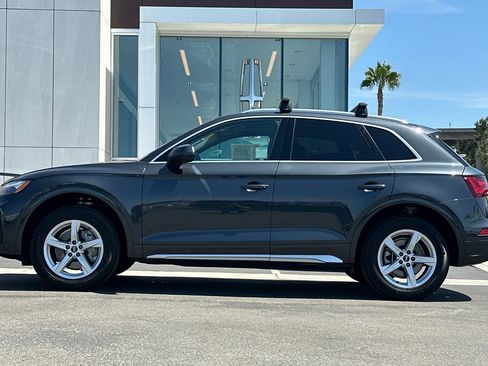 Used 2023 Audi Q5 2.0T Premium w/ Convenience Package AWD/4WD image 6