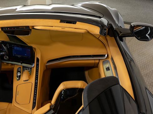 Used 2024 Chevrolet Corvette Z06 RWD image 33