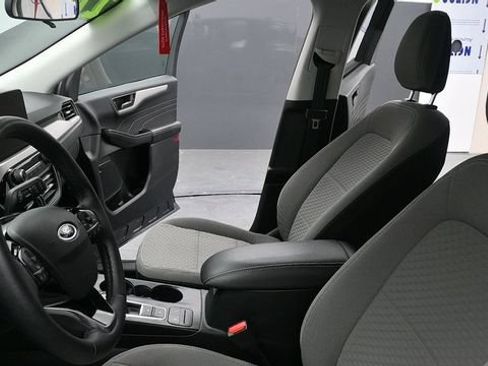Used 2022 Ford Escape SE w/ SE Sport Appearance Package AWD/4WD image 18