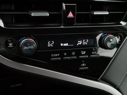 Used 2024 Toyota Camry LE image 23