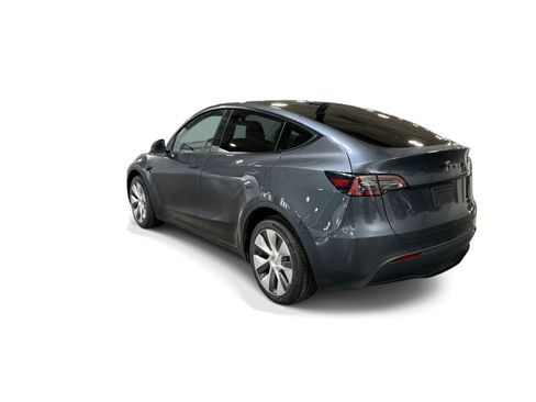 Certified 2023 Tesla Model Y Long Range AWD/4WD image 4