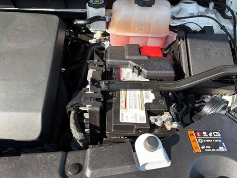 Used 2022 Chevrolet Traverse LT FWD image 37