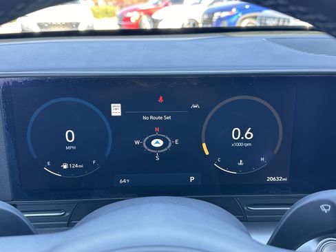 Used 2024 Hyundai Kona SEL w/ Convenience Package image 27