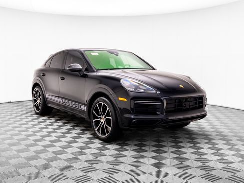 Used 2022 Porsche Cayenne Turbo AWD/4WD image 6