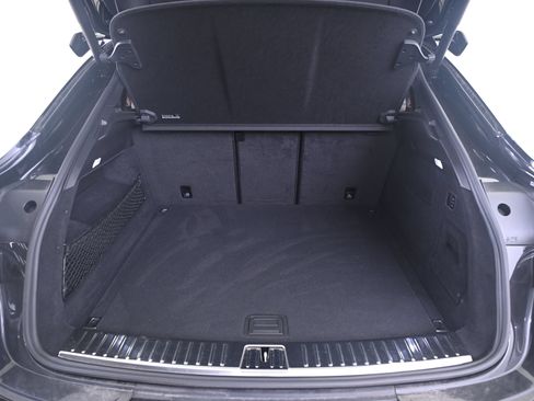 Certified 2022 Porsche Cayenne Turbo GT AWD/4WD image 15