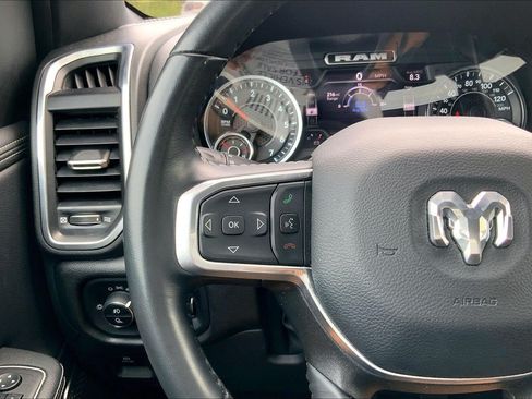 Used 2023 RAM 1500 Laramie AWD/4WD image 18