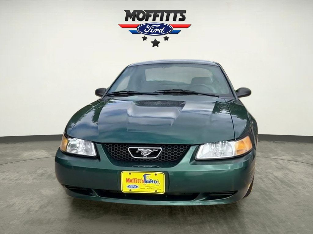 Used 2000 Ford Mustang Coupe RWD image 8
