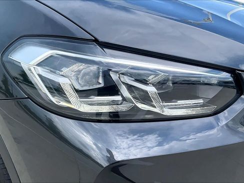 Used 2025 BMW X4 xDrive30i AWD/4WD image 26