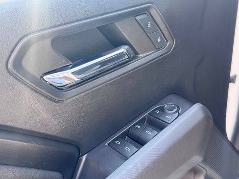 Used 2023 Chevrolet Colorado LT w/ LT Convenience Package II RWD image 10