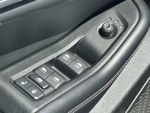 Used 2024 Jeep Grand Cherokee Limited AWD/4WD image 26