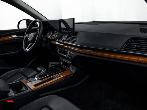 Certified 2023 Audi Q5 2.0T Premium w/ Convenience Package AWD/4WD image 8