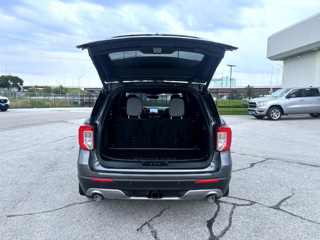 Used 2020 Ford Explorer Limited w/ Class III Trailer Tow Package AWD/4WD image 24