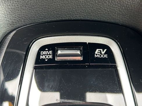 Used 2026 Toyota Corolla SE w/ SE Premium Package image 26