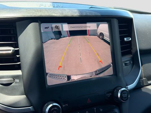 Used 2022 RAM 1500 Big Horn AWD/4WD image 13
