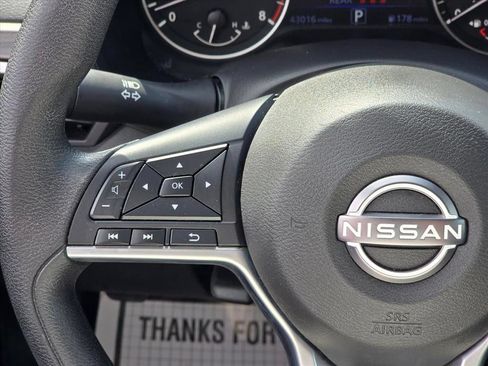 Used 2025 Nissan Altima 2.5 SV FWD image 15