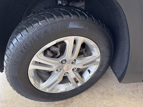 Used 2019 GMC Terrain SLE w/ Driver Convenience Package image 25