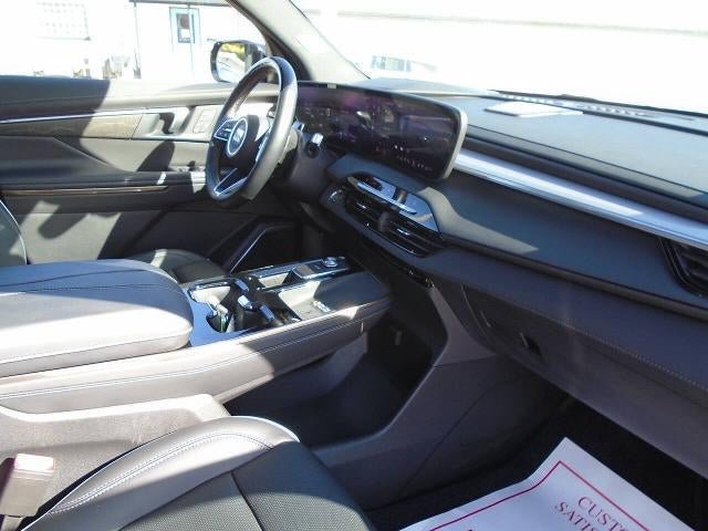 Certified 2026 Buick Enclave Avenir w/ Super Cruise Package AWD/4WD image 28