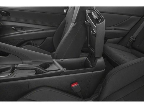 New 2025 Hyundai Elantra Sport image 27