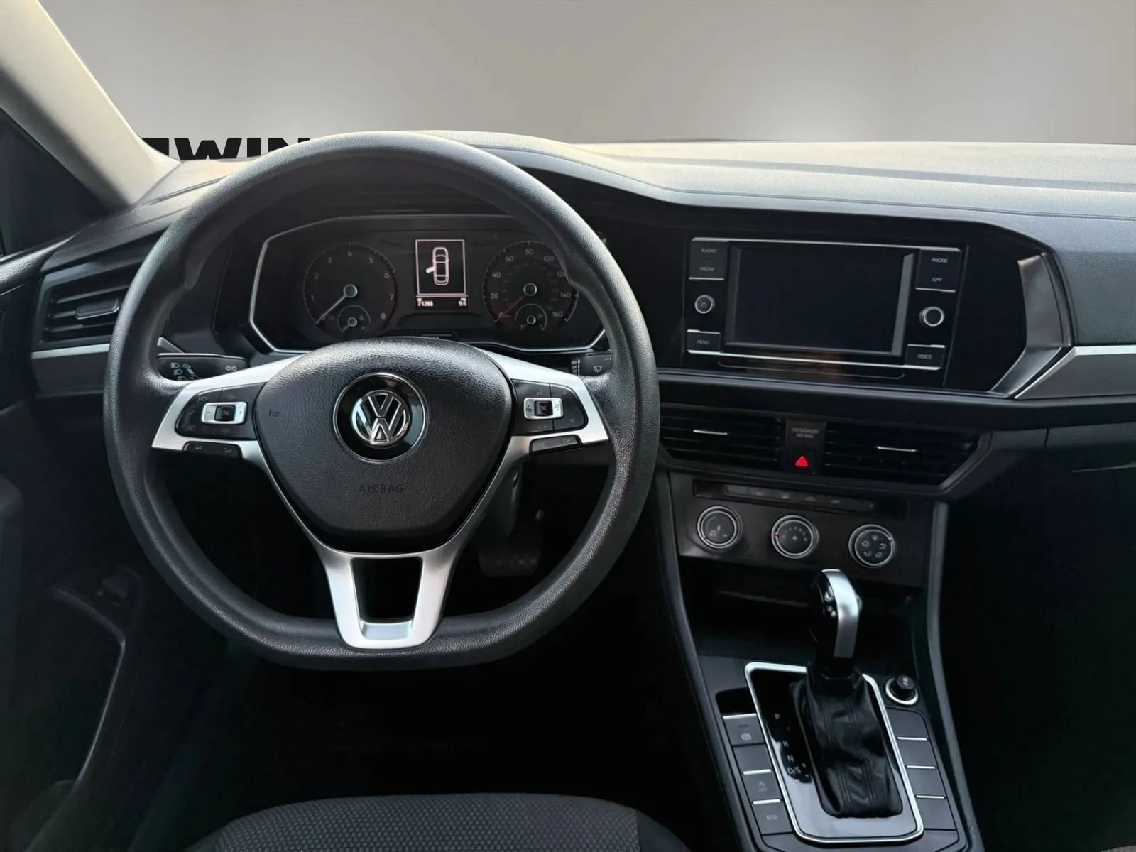 Used 2021 Volkswagen Jetta SE FWD image 16