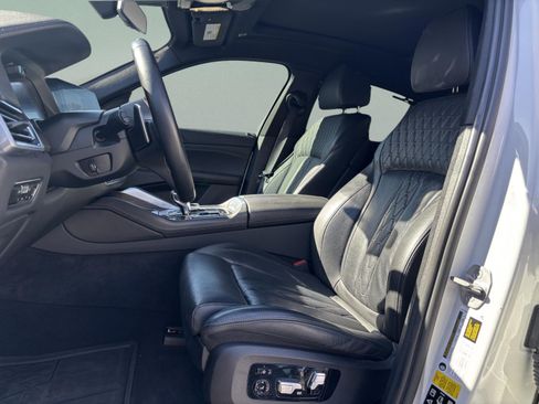 Used 2022 BMW X6 xDrive40i w/ Executive Package image 20