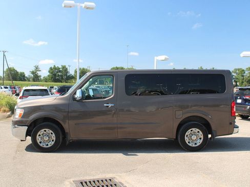Used 2019 Nissan NV 3500 SV w/ Navigation Package image 8