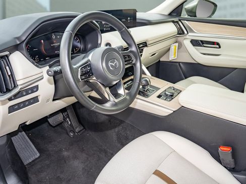 Used 2025 MAZDA CX-90 3.3 Turbo w/ Premium Plus Pkg image 5