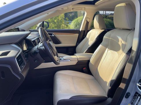 Used 2019 Lexus RX 350L AWD image 17
