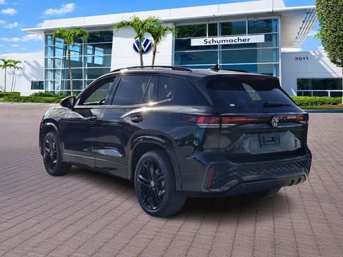 New 2026 Volkswagen Tiguan SE R-Line FWD image 5