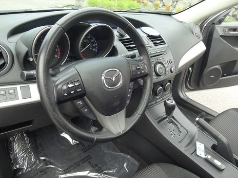Used 2013 MAZDA MAZDA3 i Touring FWD image 22