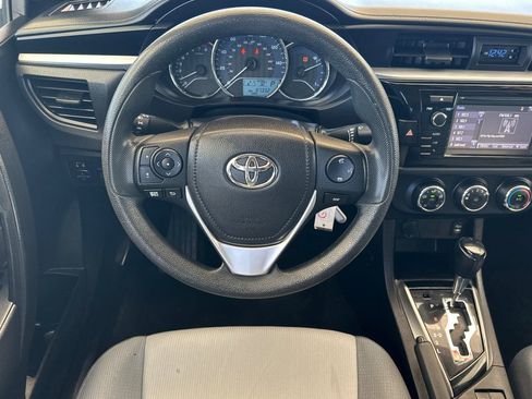Used 2016 Toyota Corolla L FWD image 14