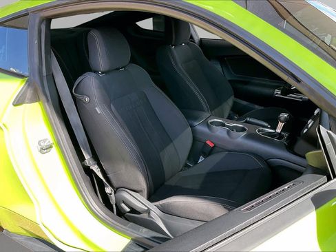 Used 2020 Ford Mustang Coupe RWD image 10