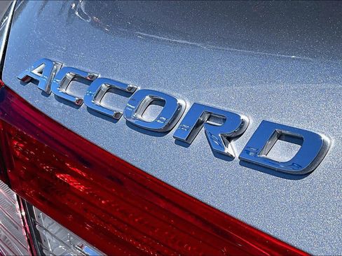 Used 2021 Honda Accord LX image 9