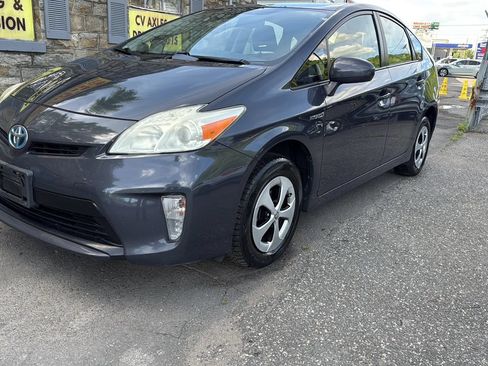 Used 2013 Toyota Prius Two FWD image 6
