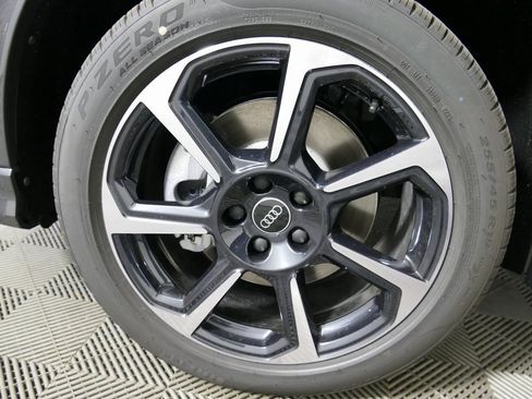 New 2025 Audi Q3 2.0T Premium Plus image 9