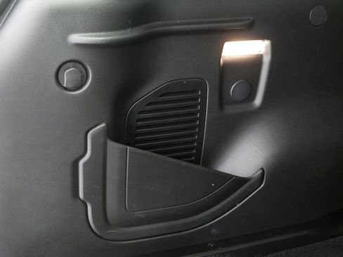 Used 2023 Jeep Renegade Limited w/ Sun/Sound Group image 11