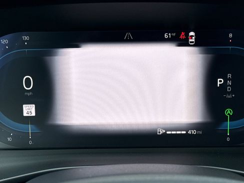 Used 2025 Volvo XC40 B5 Core w/ Protection Package Premier image 29