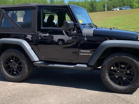 Used 2016 Jeep Wrangler Sport w/ Quick Order Package 24S AWD/4WD image 6