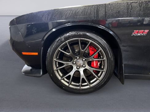 Used 2015 Dodge Challenger SRT image 14