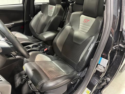 Used 2013 Ford Focus ST image 26