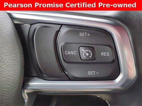 Used 2018 Jeep Wrangler Unlimited Sahara image 24