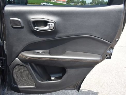 Used 2021 Jeep Compass Limited w/ Sun and Sound Group AWD/4WD image 42