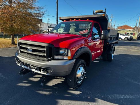 Used 2003 Ford F550 4x4 Regular Cab Super Duty image 9