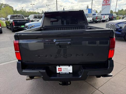 Certified 2026 Toyota Tacoma TRD Sport AWD/4WD image 7