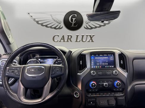 Used 2022 GMC Sierra 3500 Denali w/ Denali Ultimate Package AWD/4WD image 10