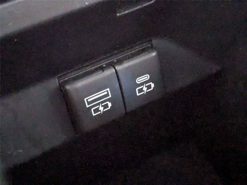 Used 2024 Toyota Camry LE FWD image 23