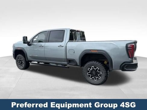 Used 2025 GMC Sierra 2500 AT4X AWD/4WD image 5