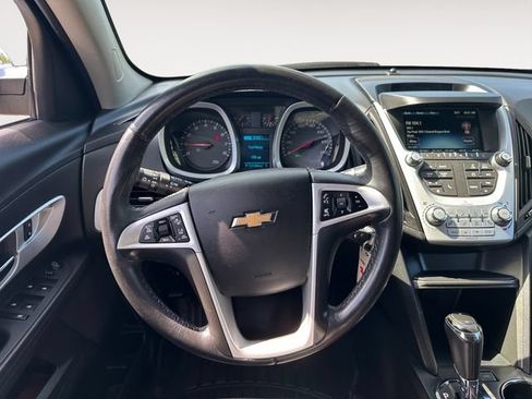 Used 2017 Chevrolet Equinox Premier w/ Enhanced Convenience Package AWD/4WD image 12