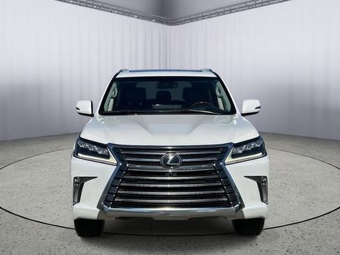 Used 2021 Lexus LX 570 4WD w/ Luxury Package image 4