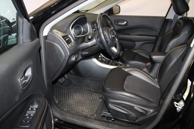 Used 2020 Jeep Compass Latitude w/ Cold Weather Group AWD/4WD image 7